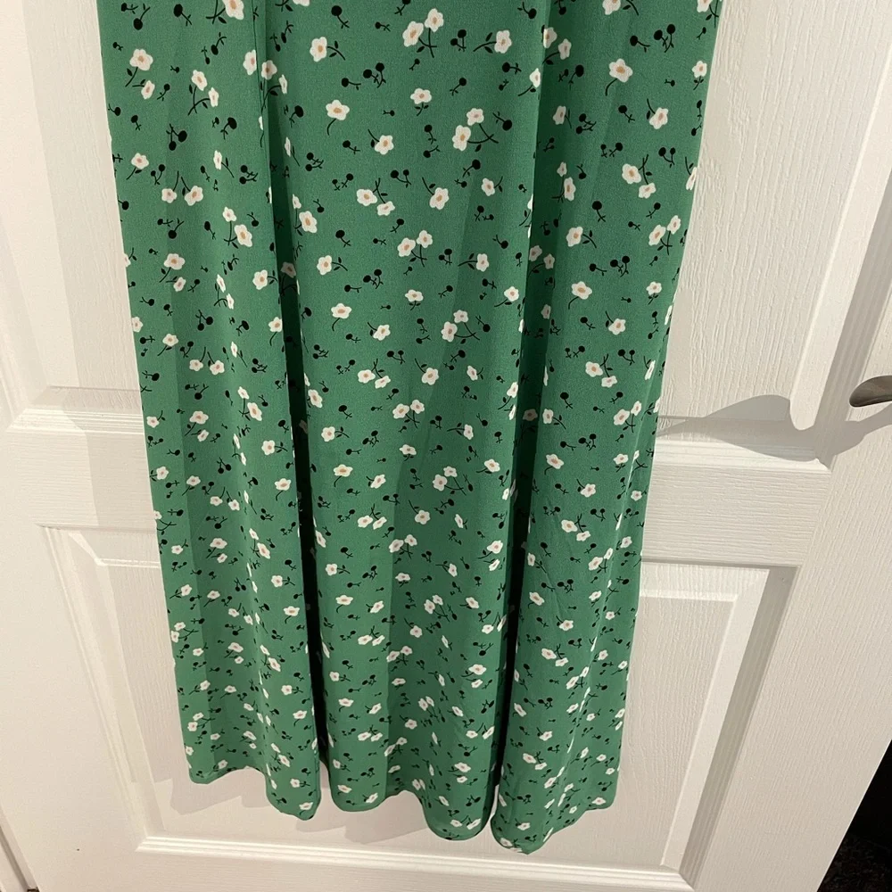 Reformation green floral dress. Gorgeous! Size 4. EUC. - Picture 5 of 6